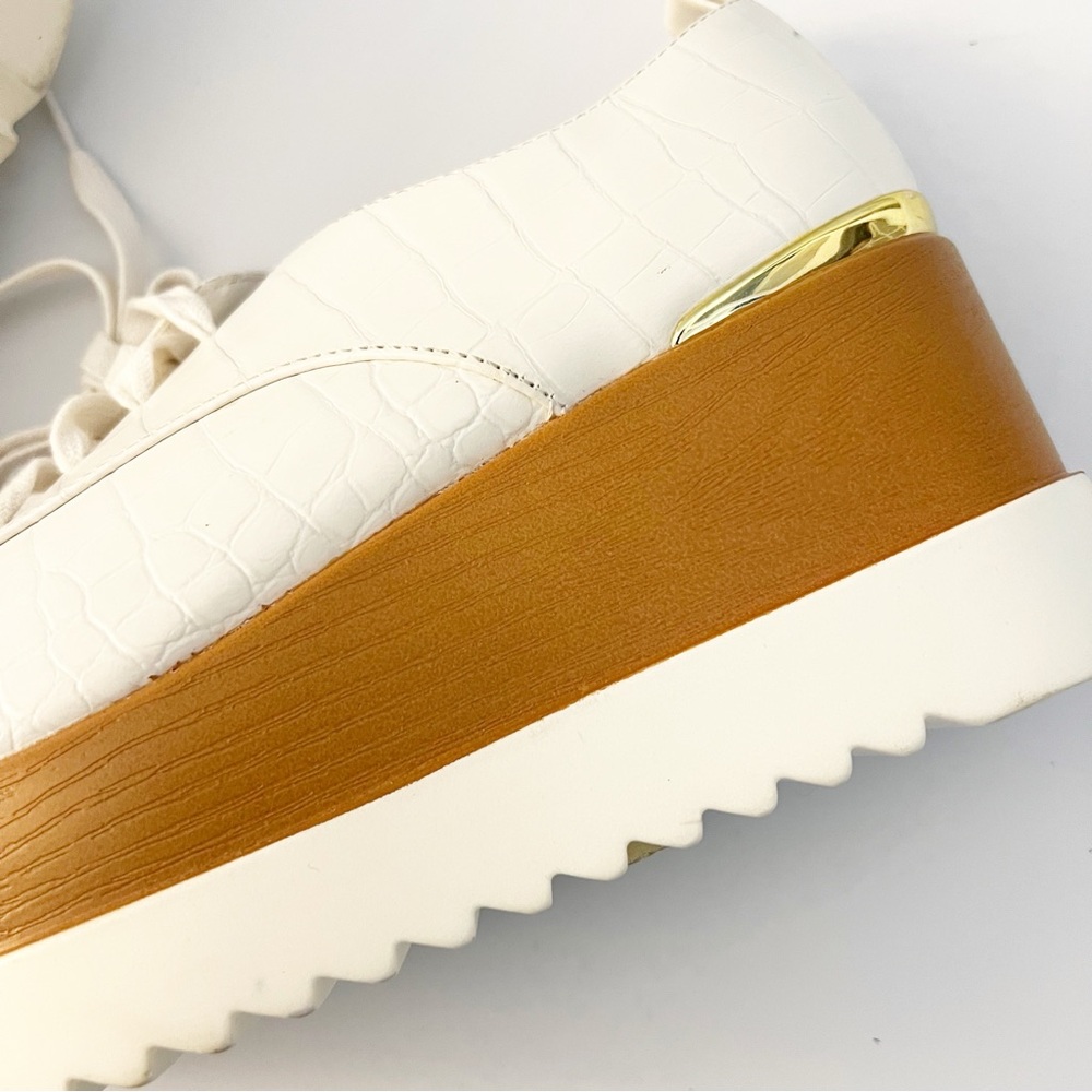 🤍Shoe Dazzle Women's White Platform Sneakers Oxfords - Picture 7 of 9